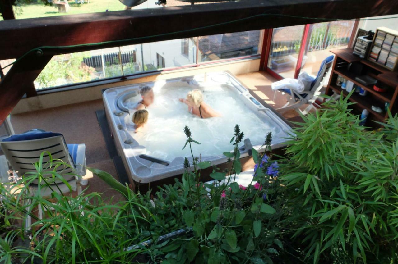Bed and Breakfast La Cadanise Saint-Éloy-les-Mines Exterior foto